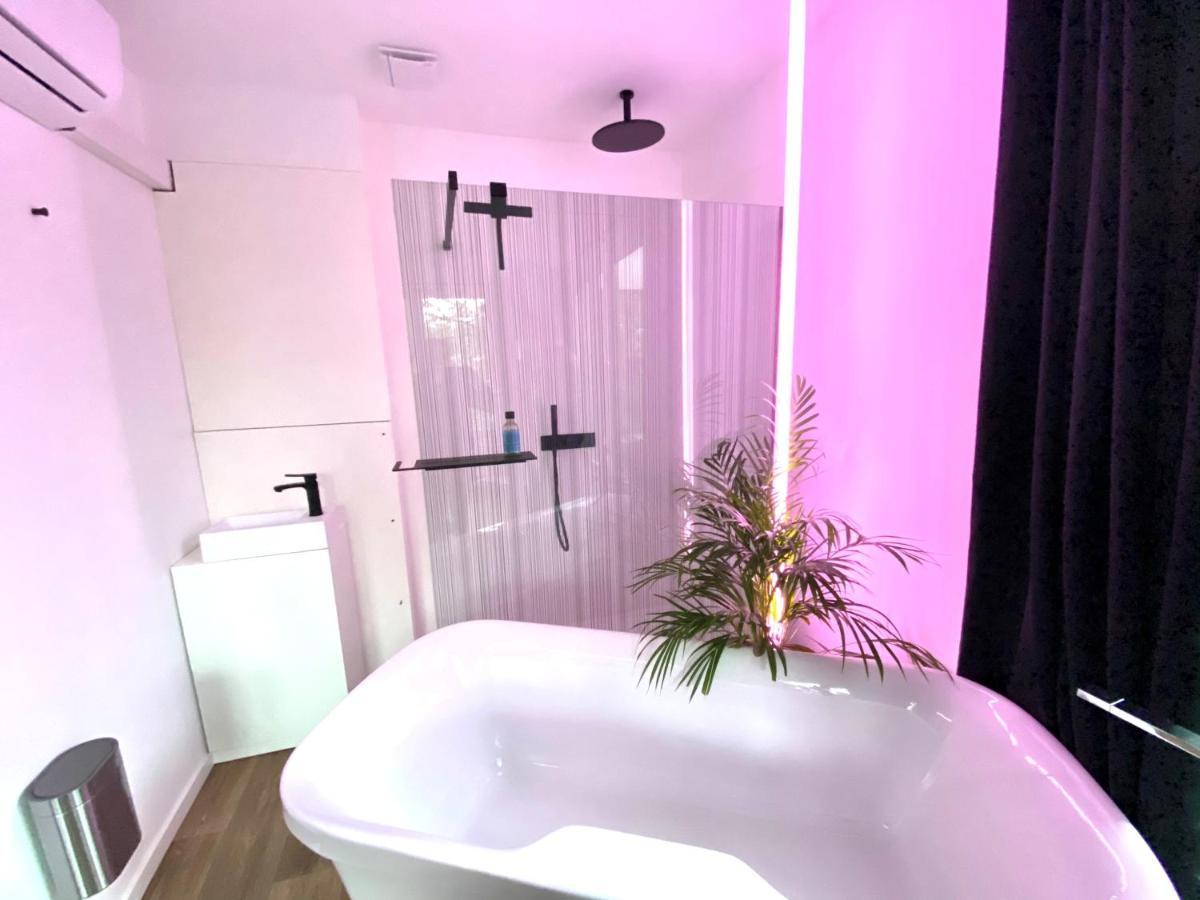 The Square - Vacation Rental With Outdoor Sauna - Centre Of Antwerpen Eksteriør billede