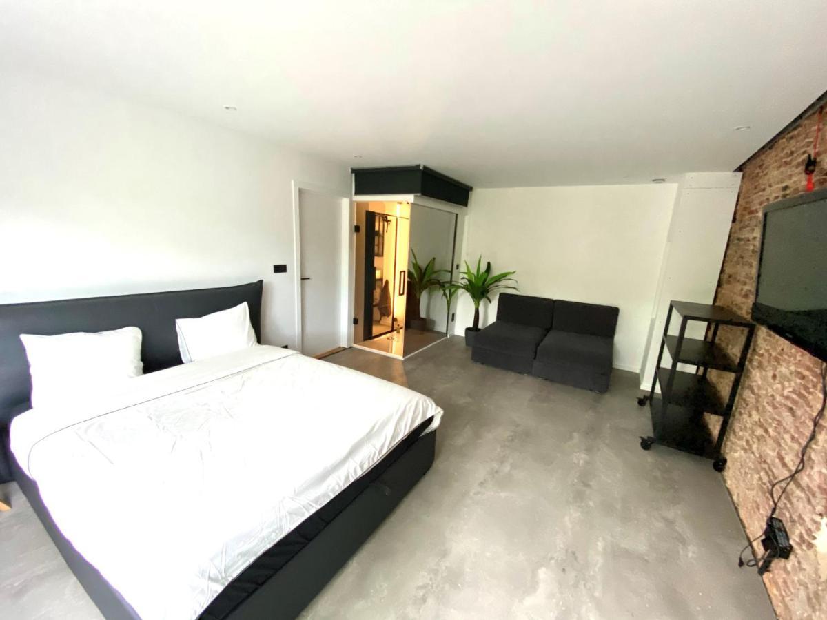 The Square - Vacation Rental With Outdoor Sauna - Centre Of Antwerpen Eksteriør billede
